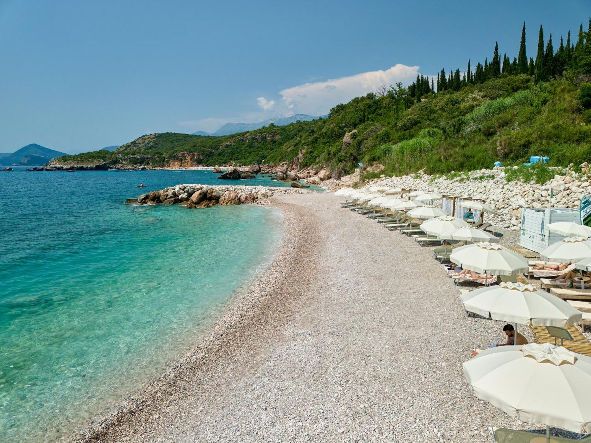 Ananti Resort, Residences & Beach Club - The Leading Hotels Of The World Sveti Stefan Eksteriør billede