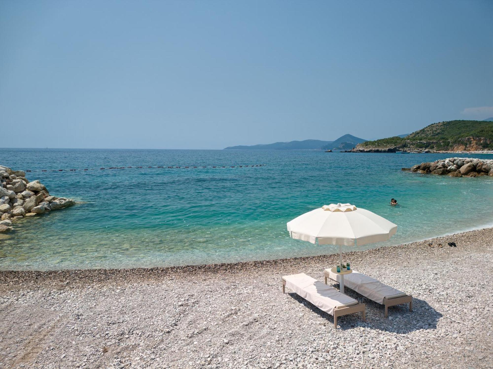 Ananti Resort, Residences & Beach Club - The Leading Hotels Of The World Sveti Stefan Eksteriør billede